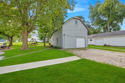 Tiny photo for 208 N East Street, Lexington, IL 61753 (MLS # 12463422)