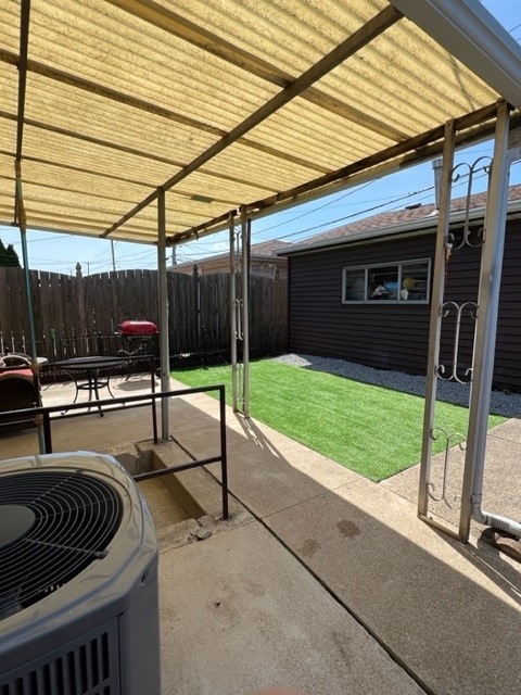 6359 W 63rd Place