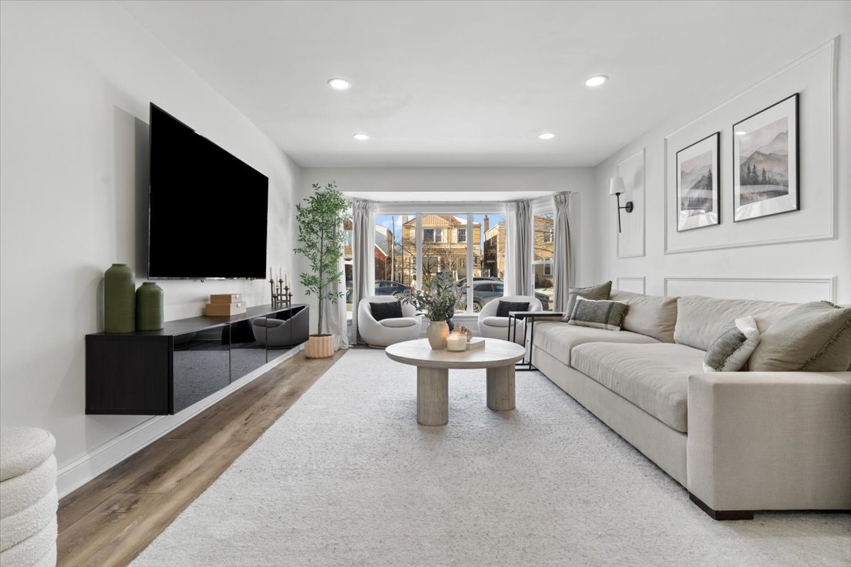 6311 N Lawndale Avenue