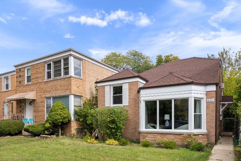 6311 N Lawndale Avenue Chicago IL 60659