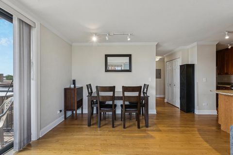 Tiny photo for 4144 N SHERIDAN Road #510, Chicago, IL 60613 (MLS # 12492027)