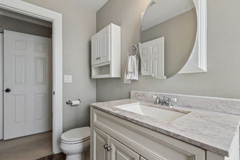 Tiny photo for 4144 N SHERIDAN Road #510, Chicago, IL 60613 (MLS # 12492027)