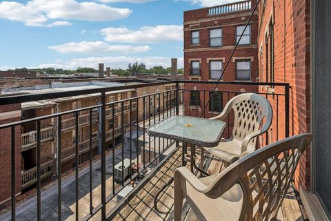 Tiny photo for 4144 N SHERIDAN Road #510, Chicago, IL 60613 (MLS # 12492027)
