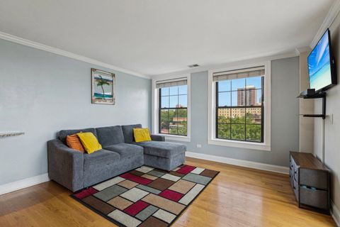 Tiny photo for 4144 N SHERIDAN Road #510, Chicago, IL 60613 (MLS # 12492027)