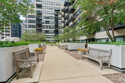 Tiny photo for 130 S CANAL Street #803, Chicago, IL 60606 (MLS # 12589681)