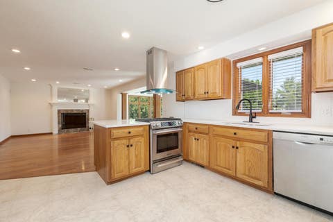 Tiny photo for 206 Imperial Drive, Bloomington, IL 61701 (MLS # 12656820)