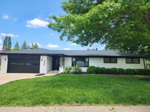 Photo of 206 Imperial Drive, Bloomington, IL 61701 (MLS # 12656820)