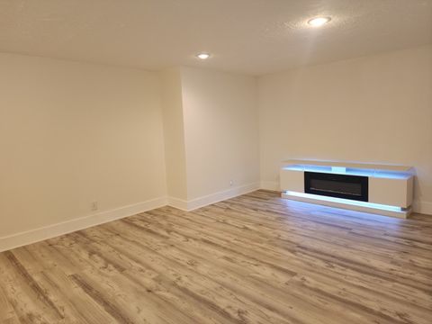 Tiny photo for 206 Imperial Drive, Bloomington, IL 61701 (MLS # 12656820)