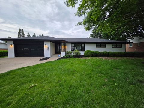Tiny photo for 206 Imperial Drive, Bloomington, IL 61701 (MLS # 12656820)