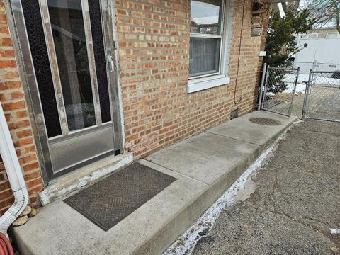 Tiny photo for 7436 W 58th Street, Summit, IL 60501 (MLS # 12563321)