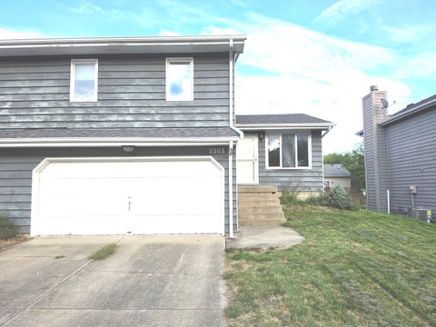 Tiny photo for 1303 Cadwell Drive, Bloomington, IL 61704 (MLS # 12724393)