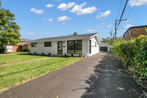 Tiny photo for 937 Pamela Drive, Bensenville, IL 60106 (MLS # 12776315)