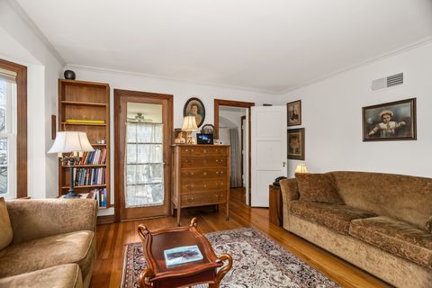 Tiny photo for 324 Davis Street, Evanston, IL 60201 (MLS # 12581311)