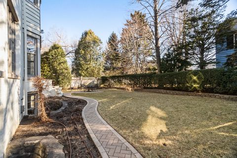 Tiny photo for 324 Davis Street, Evanston, IL 60201 (MLS # 12581311)