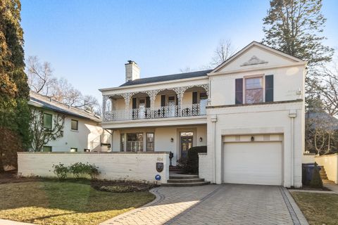 Tiny photo for 324 Davis Street, Evanston, IL 60201 (MLS # 12581311)