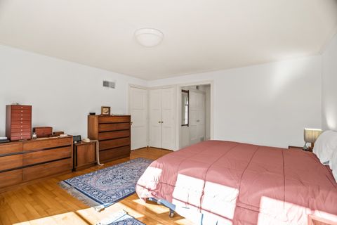 Tiny photo for 324 Davis Street, Evanston, IL 60201 (MLS # 12581311)