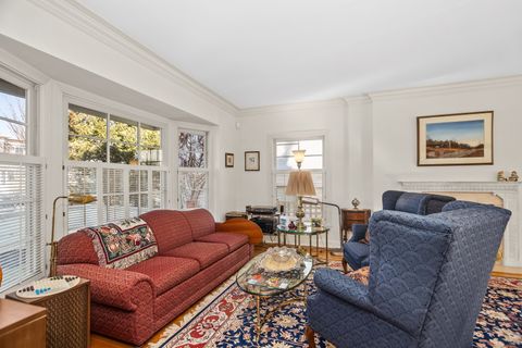 Tiny photo for 324 Davis Street, Evanston, IL 60201 (MLS # 12581311)