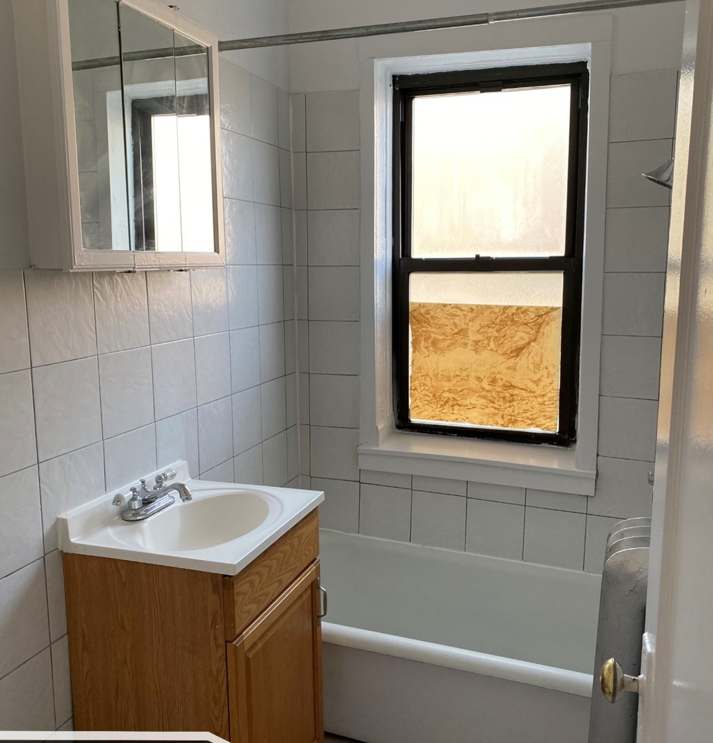 2706 N Spaulding Avenue 1GG