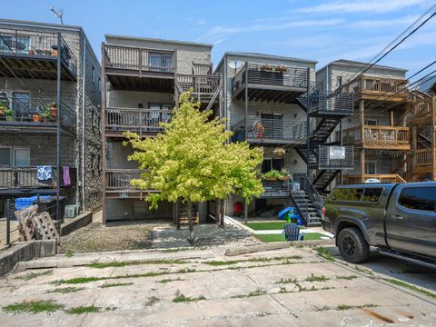 Tiny photo for 1445 W Walton Street #1, Chicago, IL 60622 (MLS # 12422946)