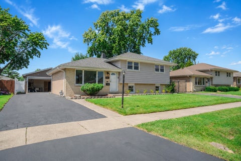 Photo of 10808 S Rutherford Avenue, Worth, IL 60482 (MLS # 12743921)