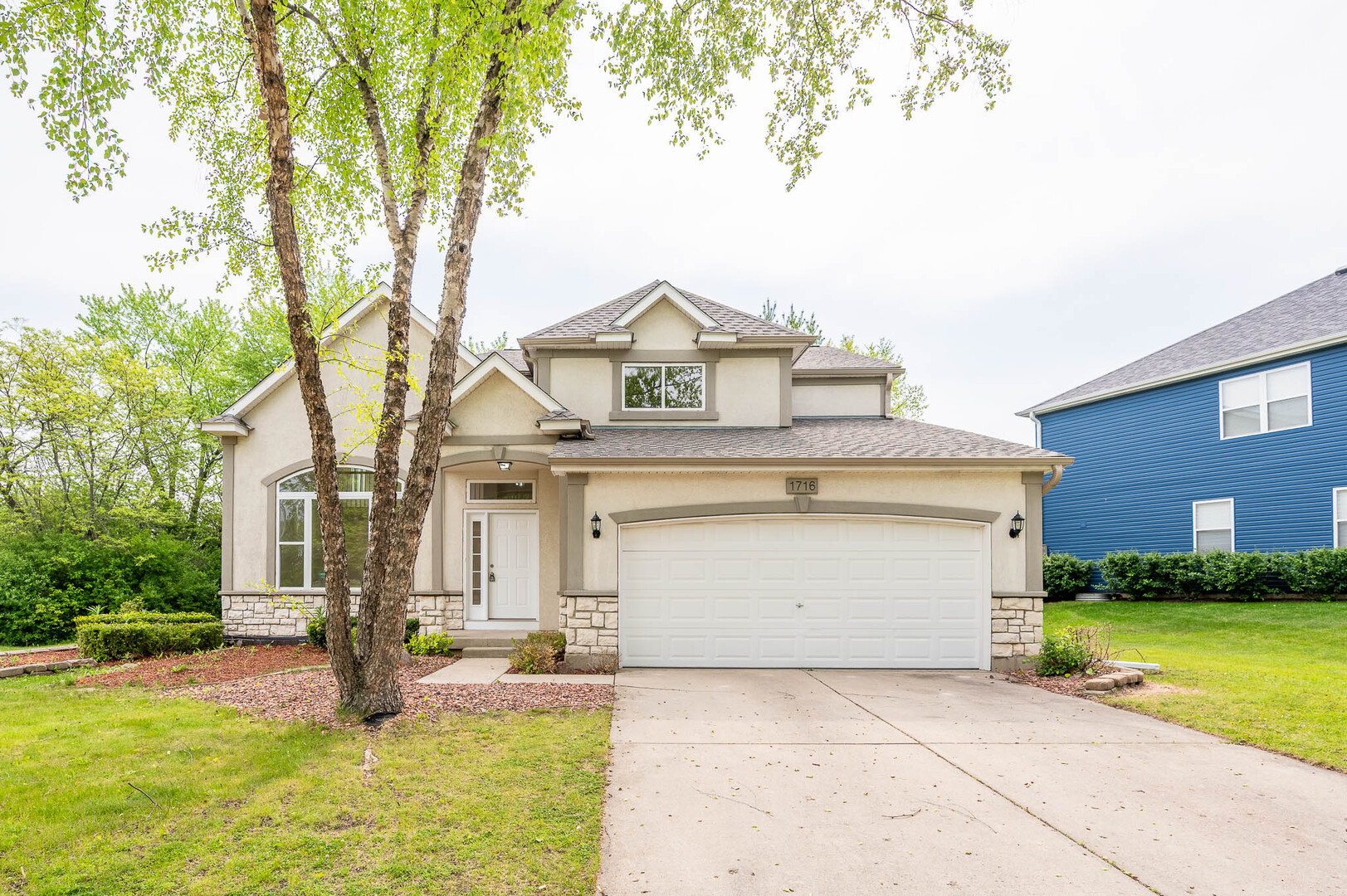 1716 Normandy Woods Court