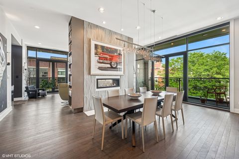 Tiny photo for 2138 N Damen Avenue #4, Chicago, IL 60647 (MLS # 12469273)