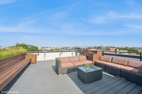 Tiny photo for 2138 N Damen Avenue #4, Chicago, IL 60647 (MLS # 12469273)