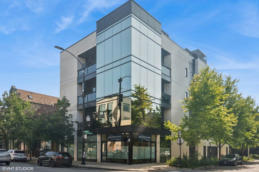 Photo for 2138 N Damen Avenue #4, Chicago, IL 60647 (MLS # 12469273)