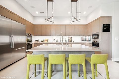 Tiny photo for 2138 N Damen Avenue #4, Chicago, IL 60647 (MLS # 12469273)