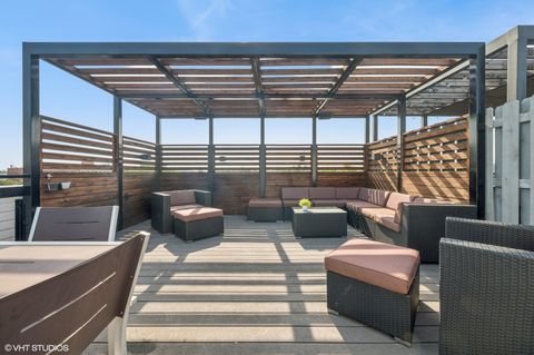 Tiny photo for 2138 N Damen Avenue #4, Chicago, IL 60647 (MLS # 12469273)