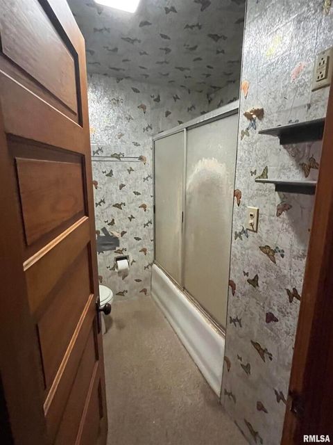 Tiny photo for 1109 S MICHIGAN Street, Davenport, IA 52802 (MLS # QC4264137)