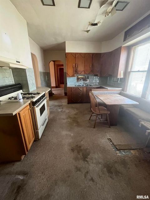 Tiny photo for 1109 S MICHIGAN Street, Davenport, IA 52802 (MLS # QC4264137)