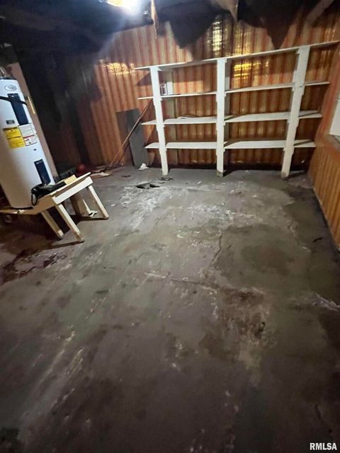 Tiny photo for 1109 S MICHIGAN Street, Davenport, IA 52802 (MLS # QC4264137)