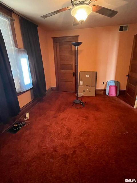 Tiny photo for 1109 S MICHIGAN Street, Davenport, IA 52802 (MLS # QC4264137)