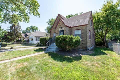 Tiny photo for 516 S Victory Street, Waukegan, IL 60085 (MLS # 12716666)