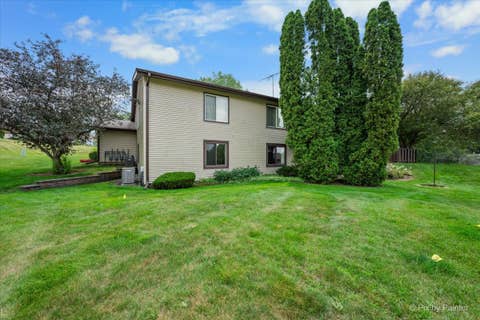 Tiny photo for 5202 Winslow Circle #D, McHenry, IL 60050 (MLS # 12706473)