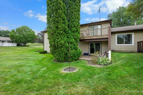 Tiny photo for 5202 Winslow Circle #D, McHenry, IL 60050 (MLS # 12706473)