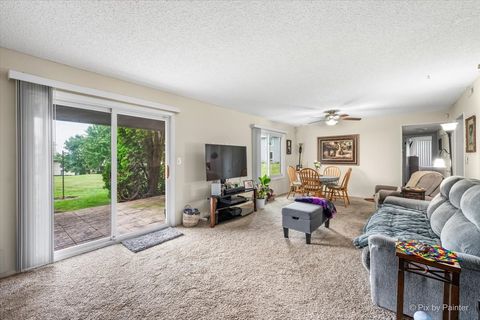 Tiny photo for 5202 Winslow Circle #D, McHenry, IL 60050 (MLS # 12706473)