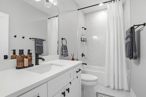Tiny photo for 1635 N Central Park Avenue, Chicago, IL 60647 (MLS # 12645226)
