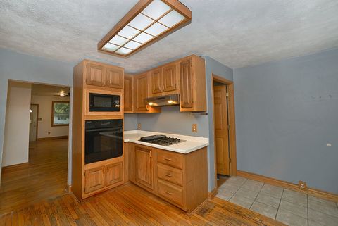 Tiny photo for 614 2nd Avenue, Ottawa, IL 61350 (MLS # 12494011)