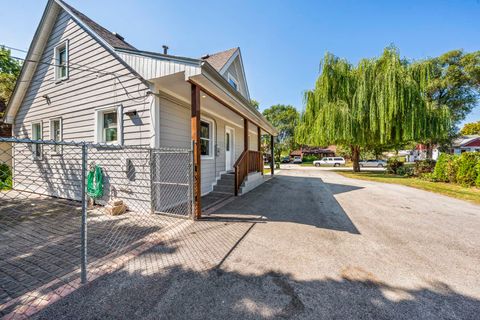 Tiny photo for 9725 Normandy Avenue, Oak Lawn, IL 60453 (MLS # 12502890)