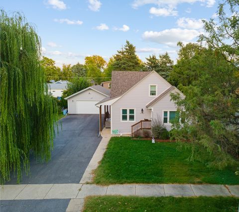 Tiny photo for 9725 Normandy Avenue, Oak Lawn, IL 60453 (MLS # 12502890)