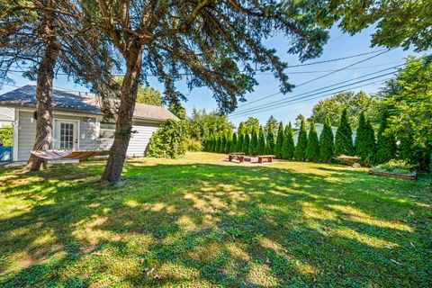 Tiny photo for 9725 Normandy Avenue, Oak Lawn, IL 60453 (MLS # 12502890)