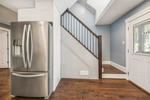 Tiny photo for 9725 Normandy Avenue, Oak Lawn, IL 60453 (MLS # 12502890)