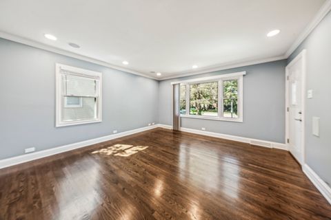 Tiny photo for 9725 Normandy Avenue, Oak Lawn, IL 60453 (MLS # 12502890)