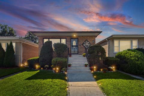 Tiny photo for 658 Hoxie Avenue, Calumet City, IL 60409 (MLS # 12734371)