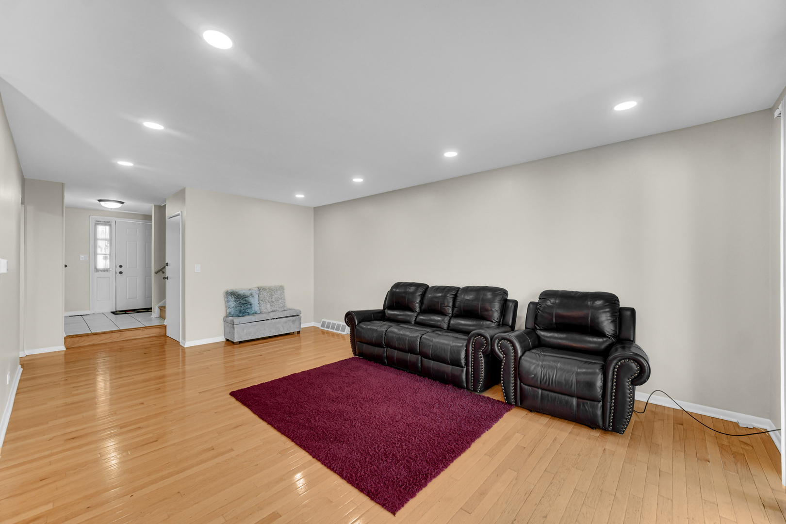 406 Hummingbird Court