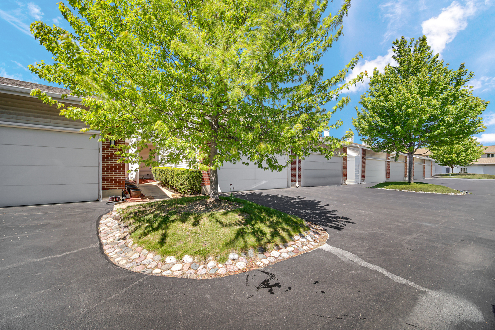 406 Hummingbird Court