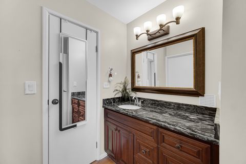 Tiny photo for 406 Hummingbird Court, Deerfield, IL 60015 (MLS # 12623545)