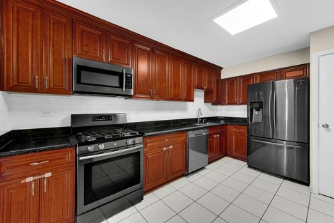 Tiny photo for 406 Hummingbird Court, Deerfield, IL 60015 (MLS # 12623545)